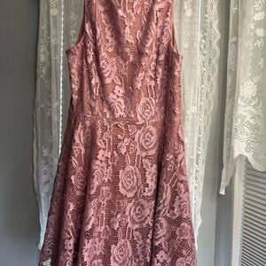 Elegant Pink Lace Dress